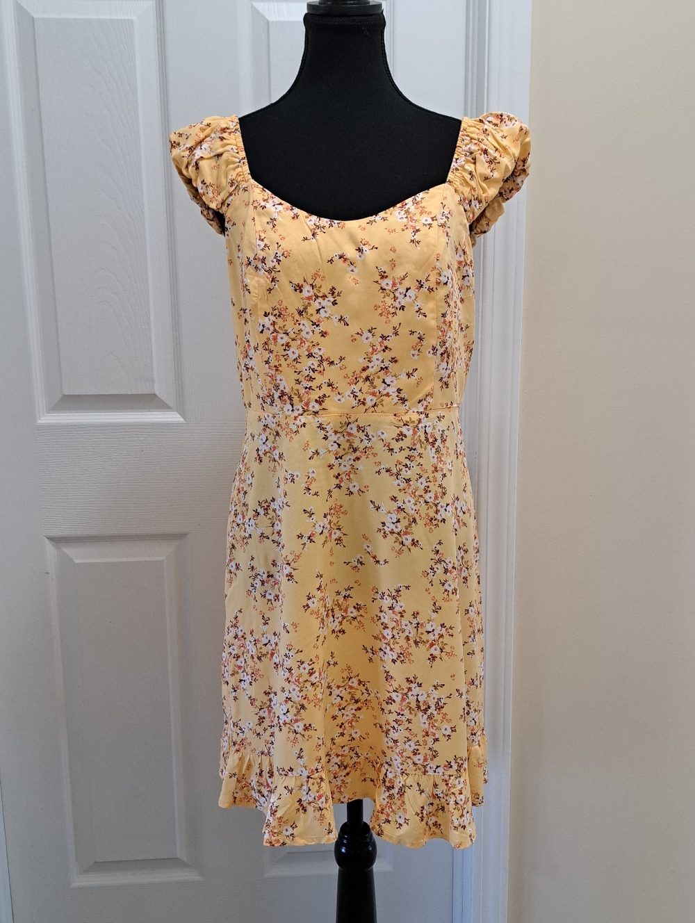 Yellow Floral Puff Sleeve Mini Dress Ruffle Hem Old Navy Womens Medium Feminine